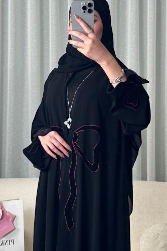كريب ملكي بتطريز برغندي