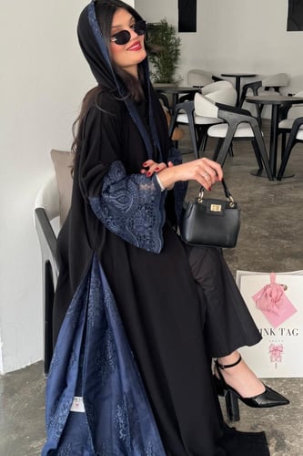 كريب ملكي كلوش دانتيل كحلي