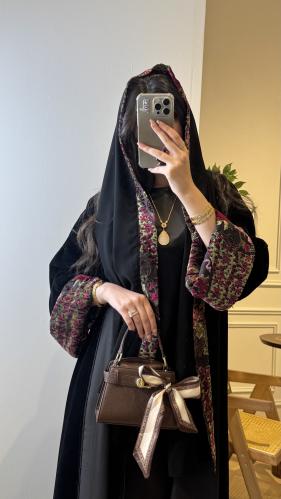 كريب أو مخمل مع كم بورود مخمل
