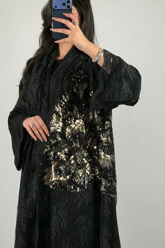 ناسيا كريب أو دانتيل بتطريز من الأمام والخلف