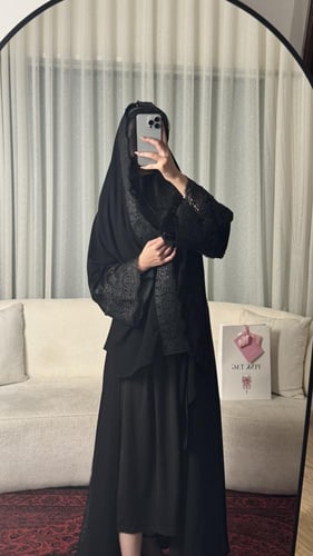 كريب ملكي كلوش دانتيل