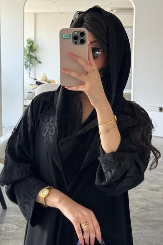 بليزر كريب كلوش بأكمام دانتيل