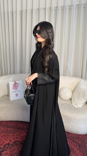 كلوش كم ركامه ومن الجوانب وطرف الطرحه