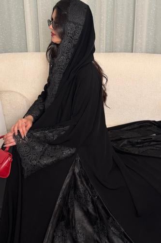 كريب ملكي كلوش دانتيل