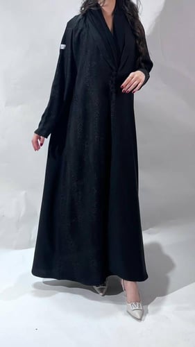 كريب كلوش بليزر ونقشة تايقر من النص الأمامي فقط