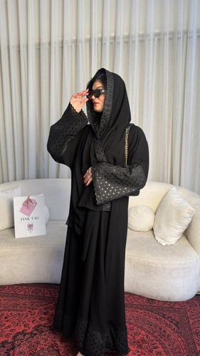 كلوش كم ركامه على الكم ومن الاسفل