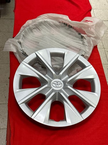 طيس كورلا اصلي من 2015 وفوق طقم