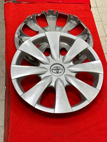 طيس كورلا اصلي من 2013 وتحت طقم