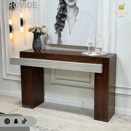 طاولة مدخل بتصميم هندسي خشبي ثنائي اللون