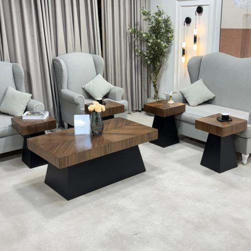 طقم طاولات مع 4 خدمة