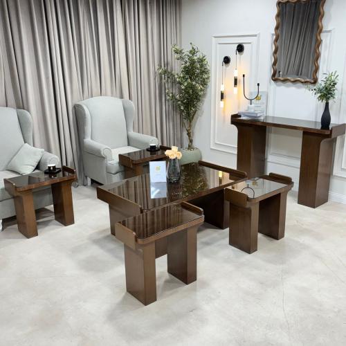 طقم طاولات مع 4 خدمة