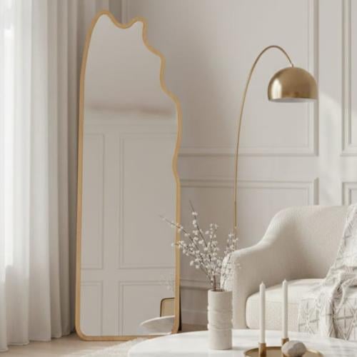 مرآة بشكل عصري وتصميم فريد