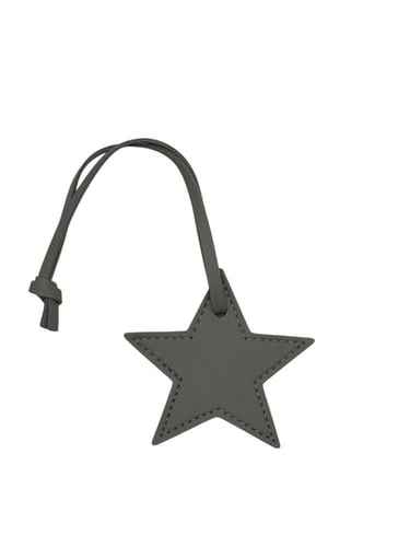 تعليقة نجمة