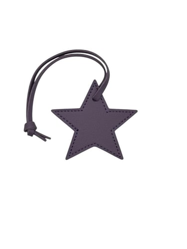 تعليقة نجمة