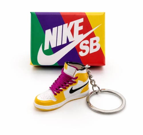 ميدالية مفاتيح شكل جزمة NIKE