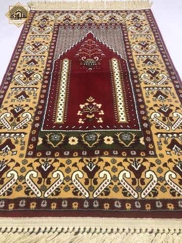 سجادة نقوشات إسلامية ( عودي و برتقالي)