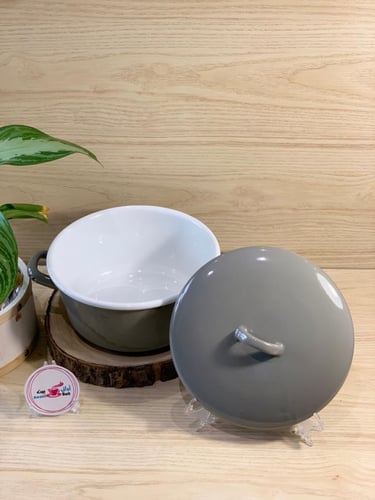 قدر معدني 22 سم