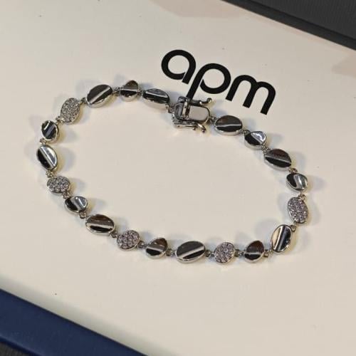 اسوارة APM مع ملحقات