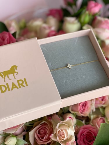 سوارة دياري زهرة الزركون