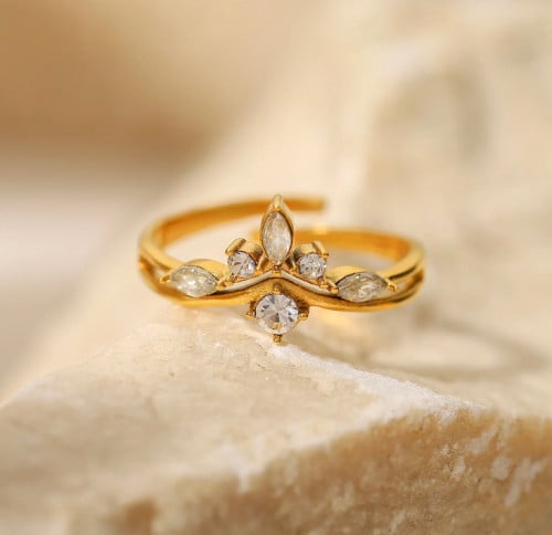 خاتم تاج الزركون المطلي بالذهب