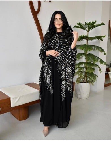 الملكة 2 - متجر الخياله للعبايات