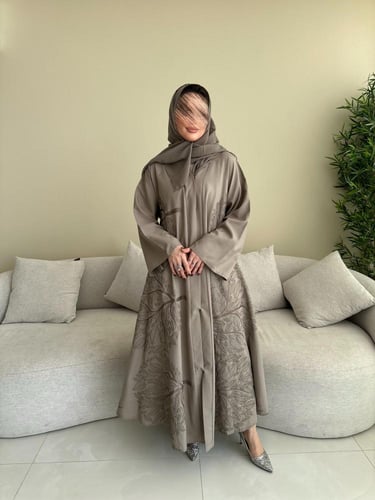 عباية رزان