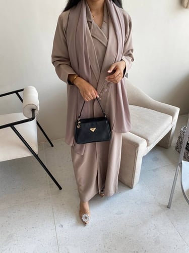 عباية روز وكراميل - متجر الخياله للعبايات