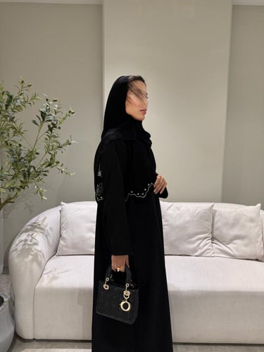 عباية ليالي