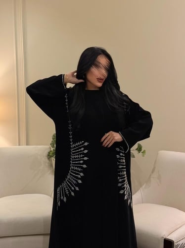 عباية عالية - متجر الخياله للعبايات