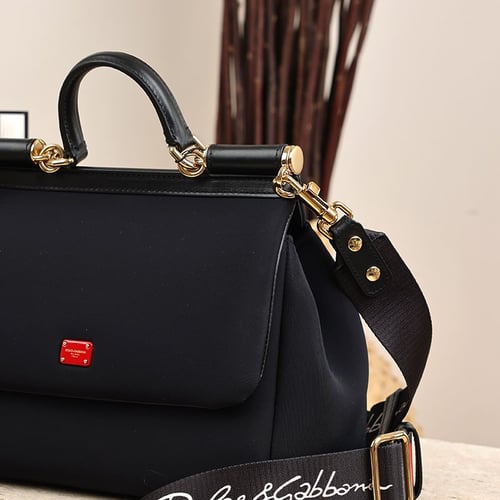 شنطة دولسي سيسيلي مديم اسود