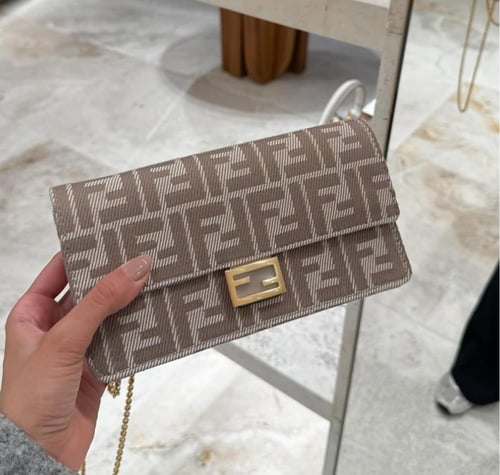 شنطه فندي بيجو