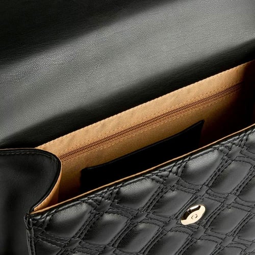 شنطة الفيرو ماتيلاسي مع حزام كتف أسود