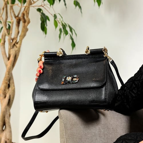 شنطة دولسي اند غابانا سوداء ميديم