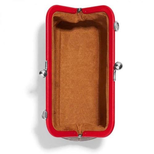 شنطة كوتش نورا لون بني