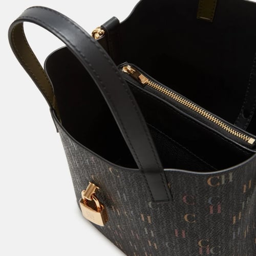 شنطة ماتروشكا من كارولينا هيريرا