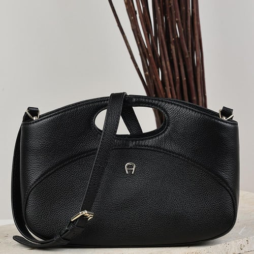 شنطة اقنر مميزة أسود