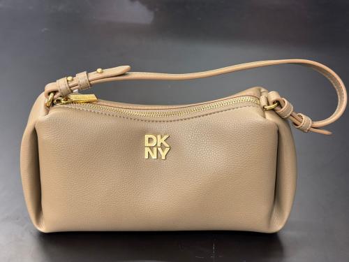 شنطه دكني لون ييج