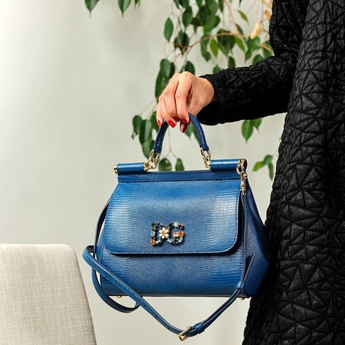 شنطة دولسي اند غابانا زرقاء ميديم