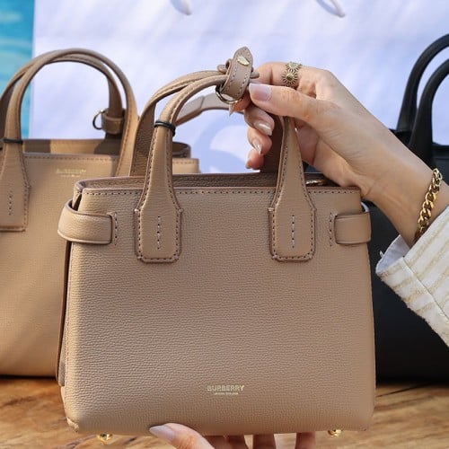 شنطة بربري مني بيج