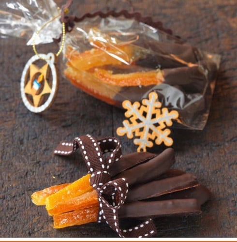 اصابع البرتقال المغطاة بالشوكولاته (بالطلب مسبقا)...