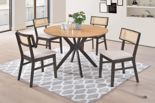 طاولة طعام دائريه 4 كراسي راتان ( الوان متعددة )