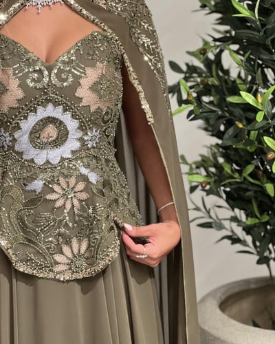 فستان Regalia زيتي