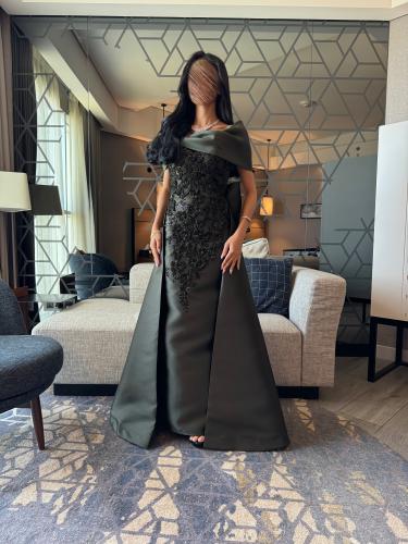 فستان Retwe زيتي غامق