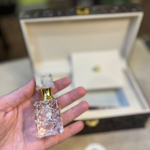 صندوق خشبي فاخر مع كريستالة