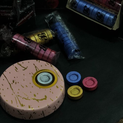 فحم ملون سريع الاشتعال