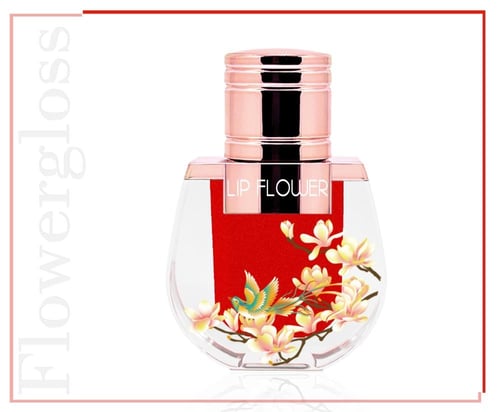 غلوس شفاه نباتي مستوحى من زهرة القِصْبَة