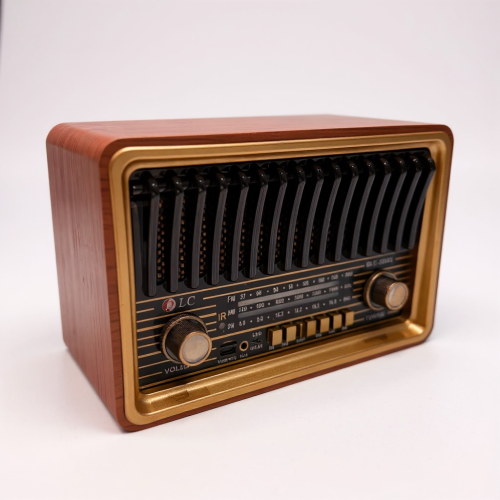 راديو كلاسيكي بتصميم فاخر