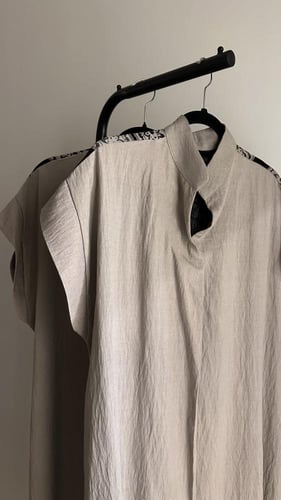 دراعة خفيفه بطبعات ابيض واسود