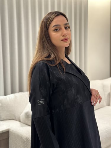 عباية كريب كحلي مقلم بقصة