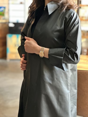 عباية تفته خفيف بلون بني عسلي غامق